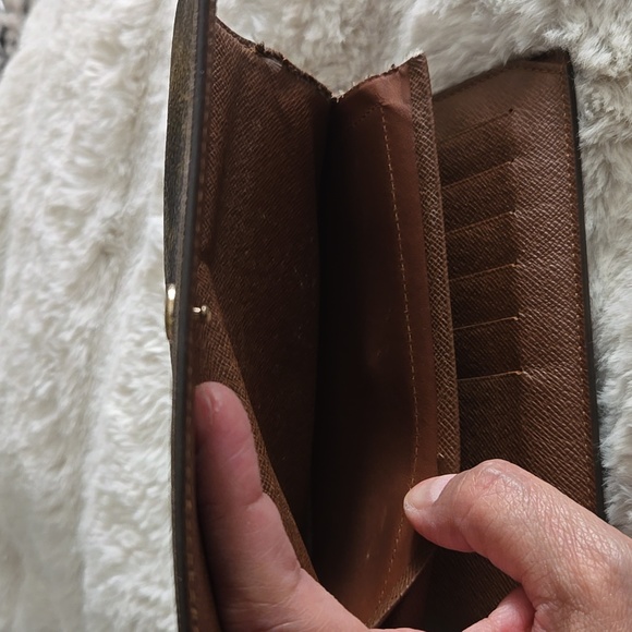 Vintage Louis Vuitton Monogram Wallet / Agenda / Passport Holder - Picture 7 of 15